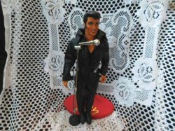 ELVIS RED STAND